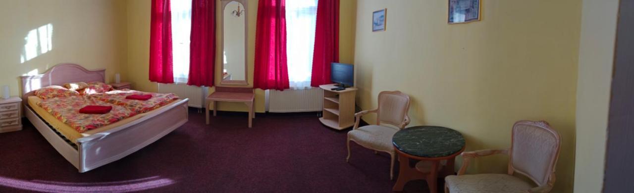 St. Maur Hotel Bečov nad Teplou Buitenkant foto